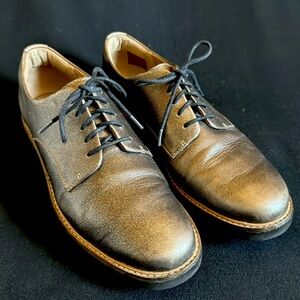 Clarks artisan Gold Bronze Peddle Leather Oxfords